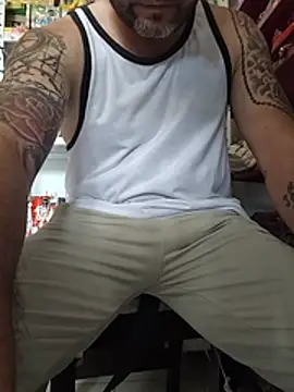 AndresvargasQ123 online show from August 6, 2:23 pm