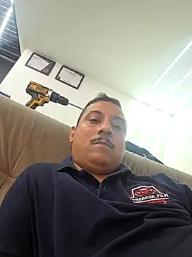 fernando354020 online show from May 8, 12:05 pm