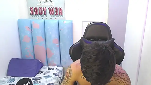 liam play online show from May 30, 6:02 am