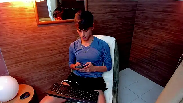 jacob colliins online show from July 9, 10:24 pm