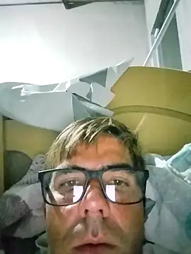 Rodrigo123hjsbdnd online show from May 12, 10:51 pm