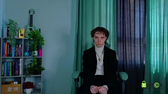 Low Key Heat online show from May 17, 10:44 am