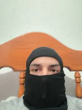josh01arg online show from May 17, 4:31 am