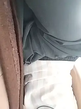 Sexy boy Raj143 online show from May 26, 8:32 am