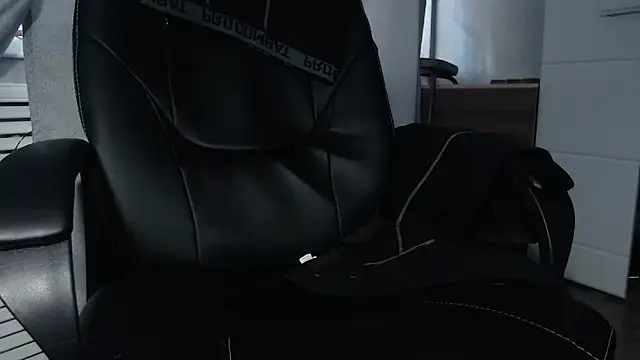 Snapshot of Farsunk23 chatting on September 15, 12:50 pm Farsunk23 online show from September 15, 12:50 pm