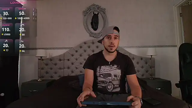 ZACK REAL online show from August 7, 9:32 pm