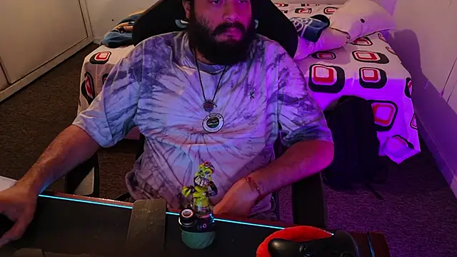 Latinbearhairy online show from June 9, 3:41 am