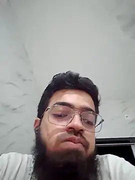 chetan23120 online show from June 15, 7:06 pm
