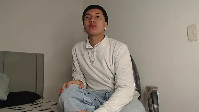 Owenn  blueee online show from July 14, 3:33 am