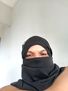 FFelipe000777 online show from July 2, 3:29 pm
