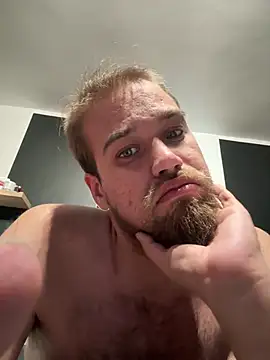 naughtymen9638 online show from July 6, 11:38 pm