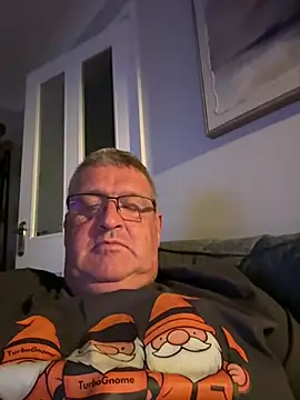Stueeeey31 online show from July 25, 3:47 am