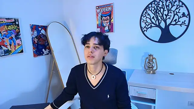 fox white  online show from June 23, 7:06 pm