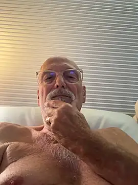 Bicountryfarmer online show from July 18, 2:22 pm