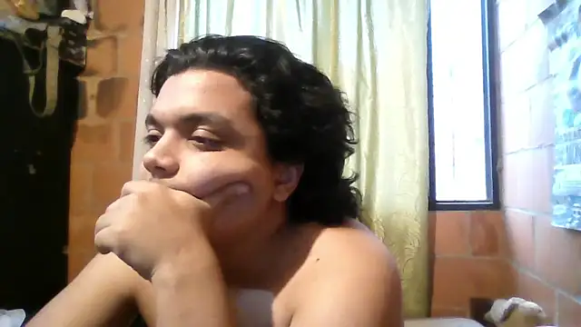 MayNoe00 online show from July 2, 10:27 pm