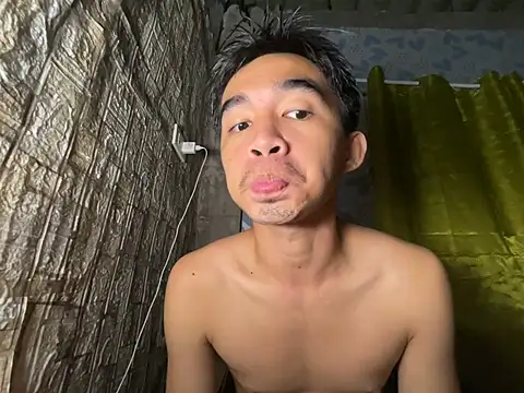 HotNextDoor online show from July 10, 4:10 pm