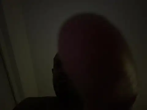 A1KinG415 online show from August 4, 3:56 am
