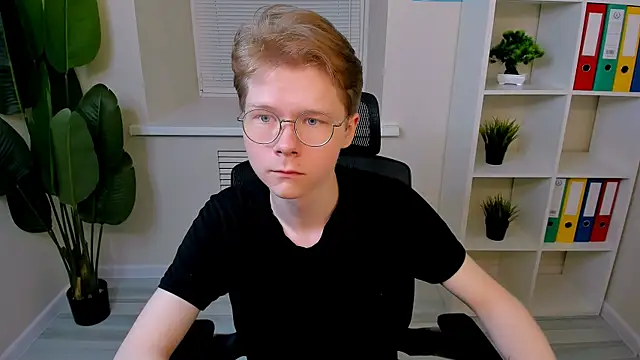 DanielSanders online show from August 1, 10:47 am