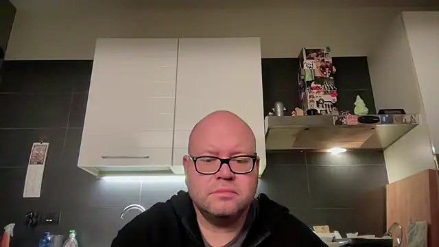 Snapshot of theitalianbear chatting on October 23, 4:05 am theitalianbear online show from October 23, 4:05 am