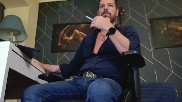 ChrisKox online show from April 3, 4:42 am