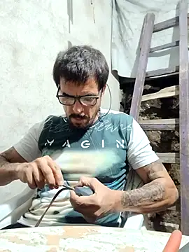 Snapshot of el_principe_hot chatting on March 1, 4:47 am el principe hot online show from March 1, 4:47 am