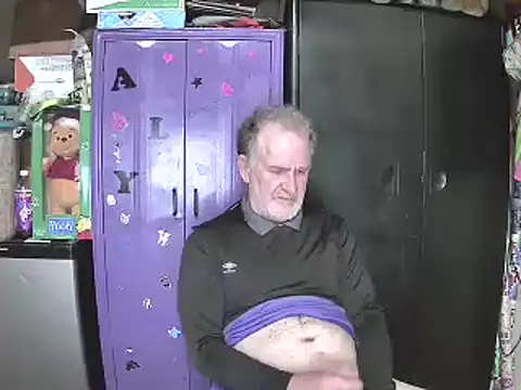 Snapshot of Sweet_Sexy1963 chatting on December 21, 4:09 am Sweet Sexy1963 online show from December 21, 4:09 am