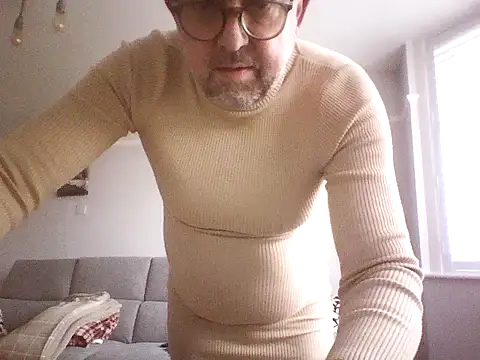 DrewDongle online show from March 6, 3:20 pm