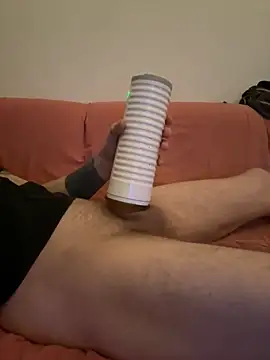 LionBoy1976 online show from October 4, 9:25 am