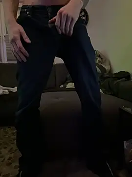 LionBoy1976 online show from December 15, 8:30 am