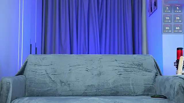 NickHOWLEN online show from February 16, 5:48 pm