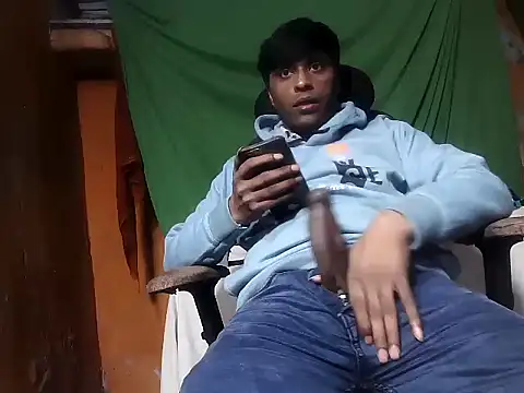 desiboy1101 online show from December 22, 2:03 pm