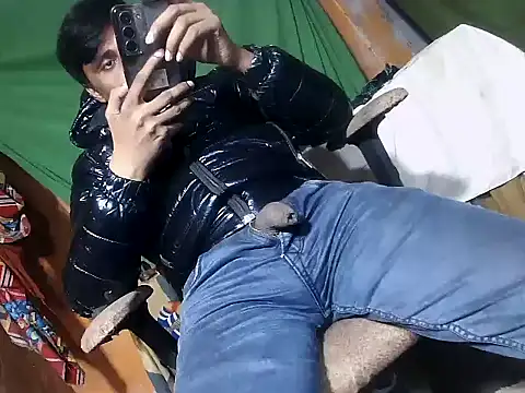 desiboy1101 online show from November 22, 2:05 pm