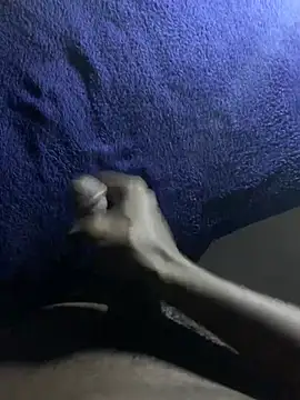 Snapshot of Curvy_conda chatting on December 23, 8:36 pm Curvy conda online show from December 23, 8:36 pm