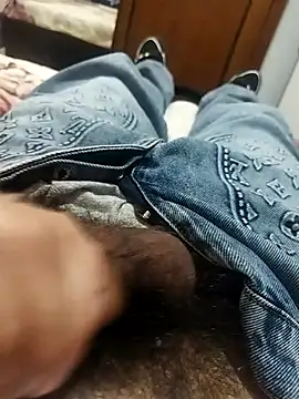 kamellkhm online show from April 16, 3:34 pm