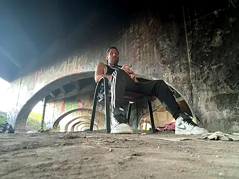 Snapshot of FckbbOy chatting on October 3, 10:15 pm FckbbOy online show from October 3, 10:15 pm