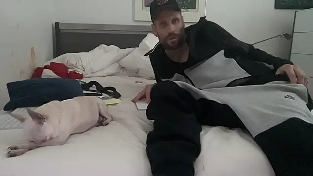 Snapshot of FckbbOy chatting on February 13, 9:17 pm FckbbOy online show from February 13, 9:17 pm