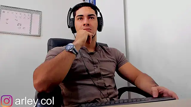 Dimitri Colleman online show from December 15, 2:30 am