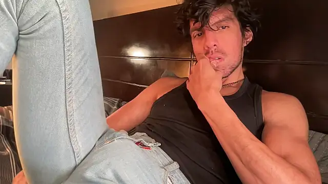 beranco19 online show from February 11, 4:39 am