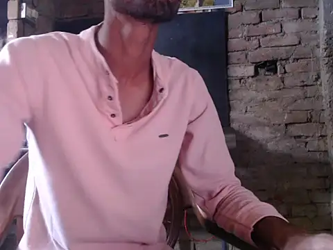 Snapshot of ThethunderPo chatting on March 8, 7:02 am ThethunderPo online show from March 8, 7:02 am