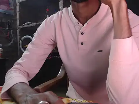 Snapshot of ThethunderPo chatting on February 26, 1:08 pm ThethunderPo online show from February 26, 1:08 pm