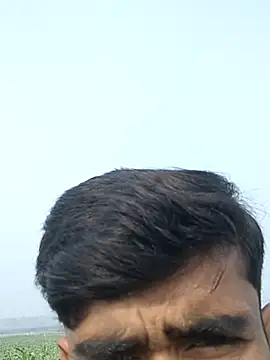 Snapshot of ThethunderPo chatting on February 18, 3:42 am ThethunderPo online show from February 18, 3:42 am