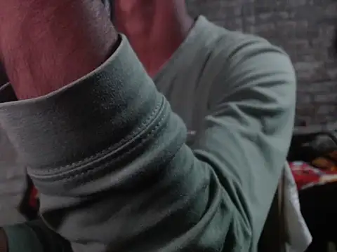 Snapshot of ThethunderPo chatting on October 6, 4:00 pm ThethunderPo online show from October 6, 4:00 pm