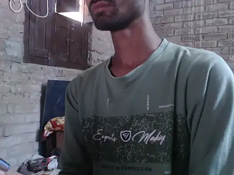 Snapshot of ThethunderPo chatting on October 12, 5:23 am ThethunderPo online show from October 12, 5:23 am