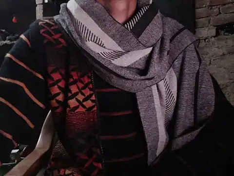 Snapshot of ThethunderPo chatting on January 6, 1:08 pm ThethunderPo online show from January 6, 1:08 pm