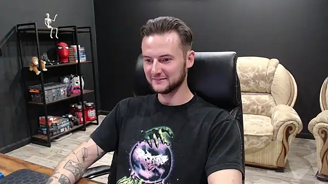 Snapshot of MihasikD chatting on October 10, 4:12 pm MihasikD online show from October 10, 4:12 pm