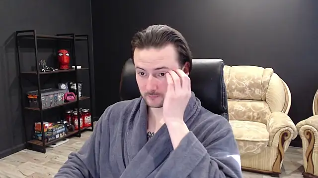 Snapshot of MihasikD chatting on February 26, 11:30 am MihasikD online show from February 26, 11:30 am