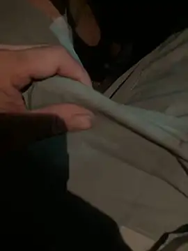 Snapshot of mikeylong chatting on December 29, 6:14 am mikeylong online show from December 29, 6:14 am