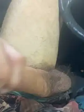 Snapshot of mikeylong chatting on December 30, 7:00 pm mikeylong online show from December 30, 7:00 pm