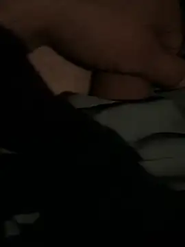 Snapshot of mikeylong chatting on December 28, 6:17 am mikeylong online show from December 28, 6:17 am