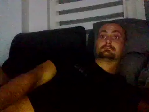 Snapshot of paulegaa@xh chatting on November 1, 6:34 pm paulegaaxh online show from November 1, 6:34 pm